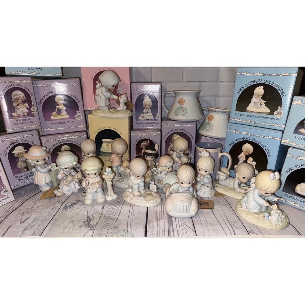 Precious Moments Figurine Lot Vintage Members Only Enesco Boxes Mugs 20+ Pieces